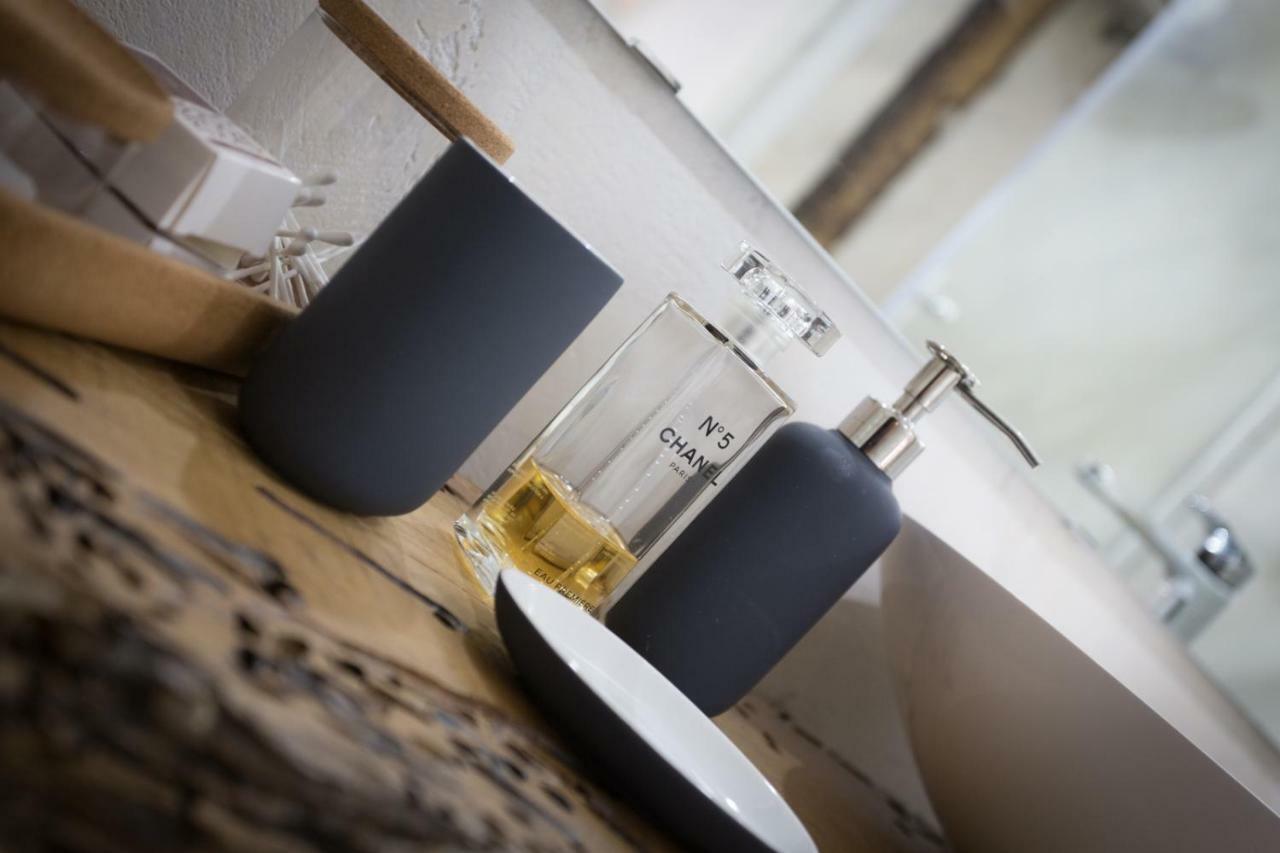 Kia Ora Suite Apartment San Zenone ภายนอก รูปภาพ